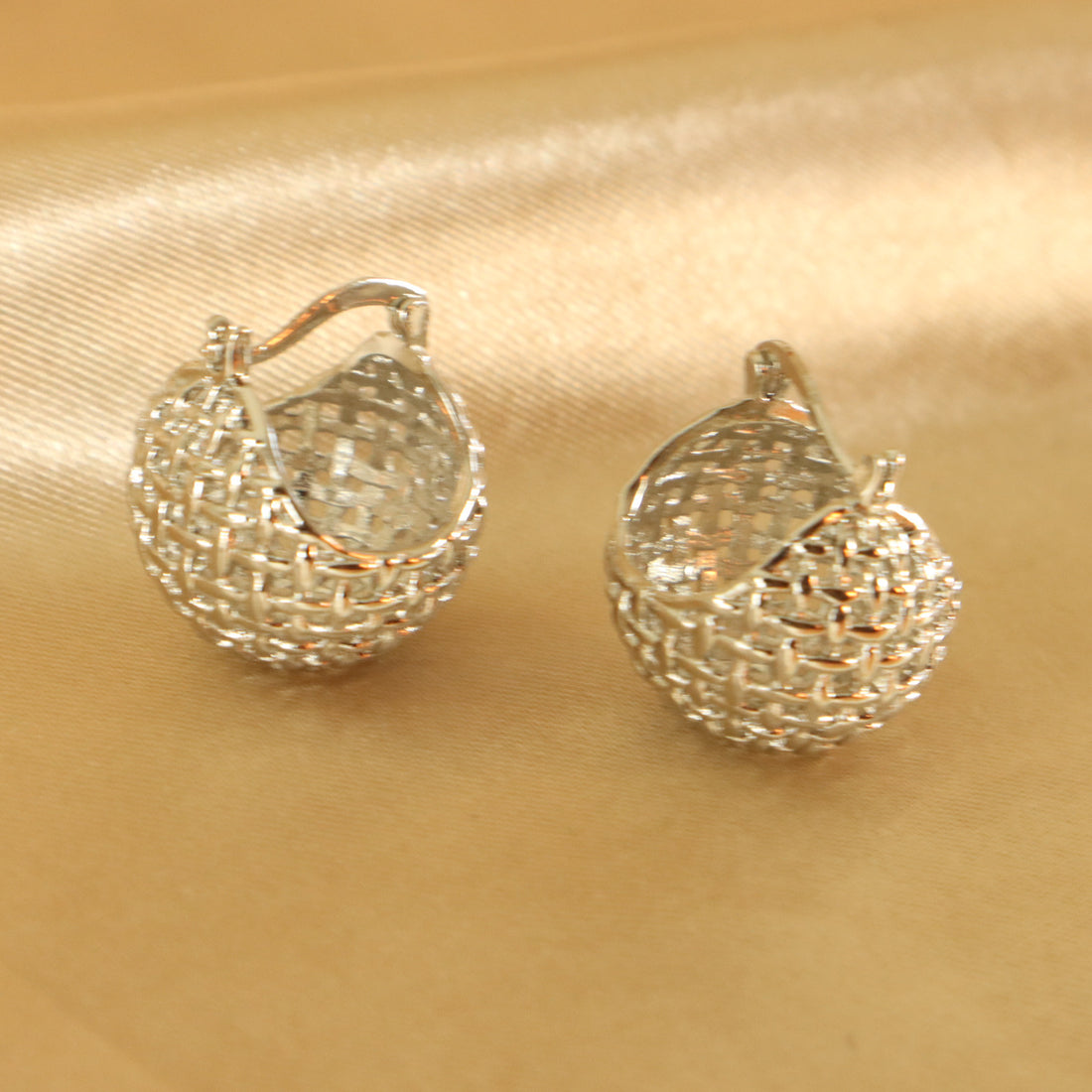 Zaria bucket hoop earrings